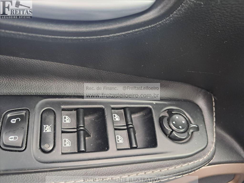 Foto 13 de 20: JEEP/RENEGADE 1.8 AT, 18/18, PLACA: G__-___4, GASOL/ALC, VERDE