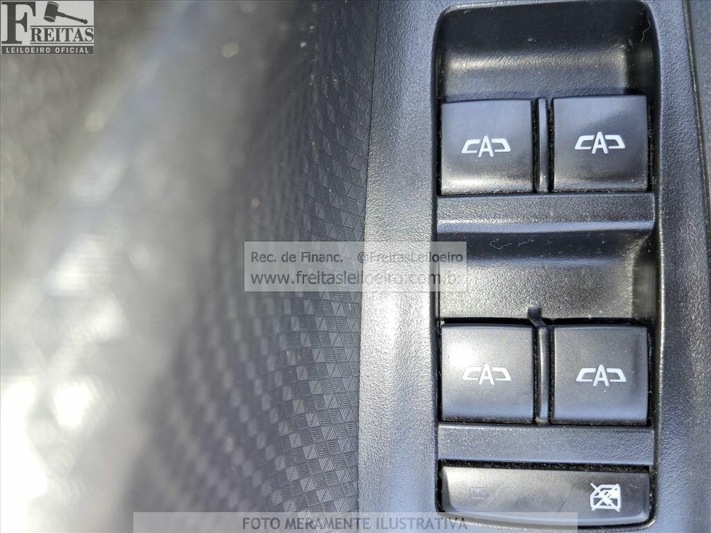 Foto 13 de 18: CHEV/ONIX PLUS 10MT LT2, 23/24, PLACA: S__-___3, GASOL/ALC, BRANCA