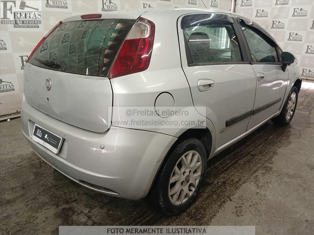 Foto 4: FIAT/PUNTO ELX 1.4, 07/08, PLACA: D__-___2, GASOL/ALC, PRATA