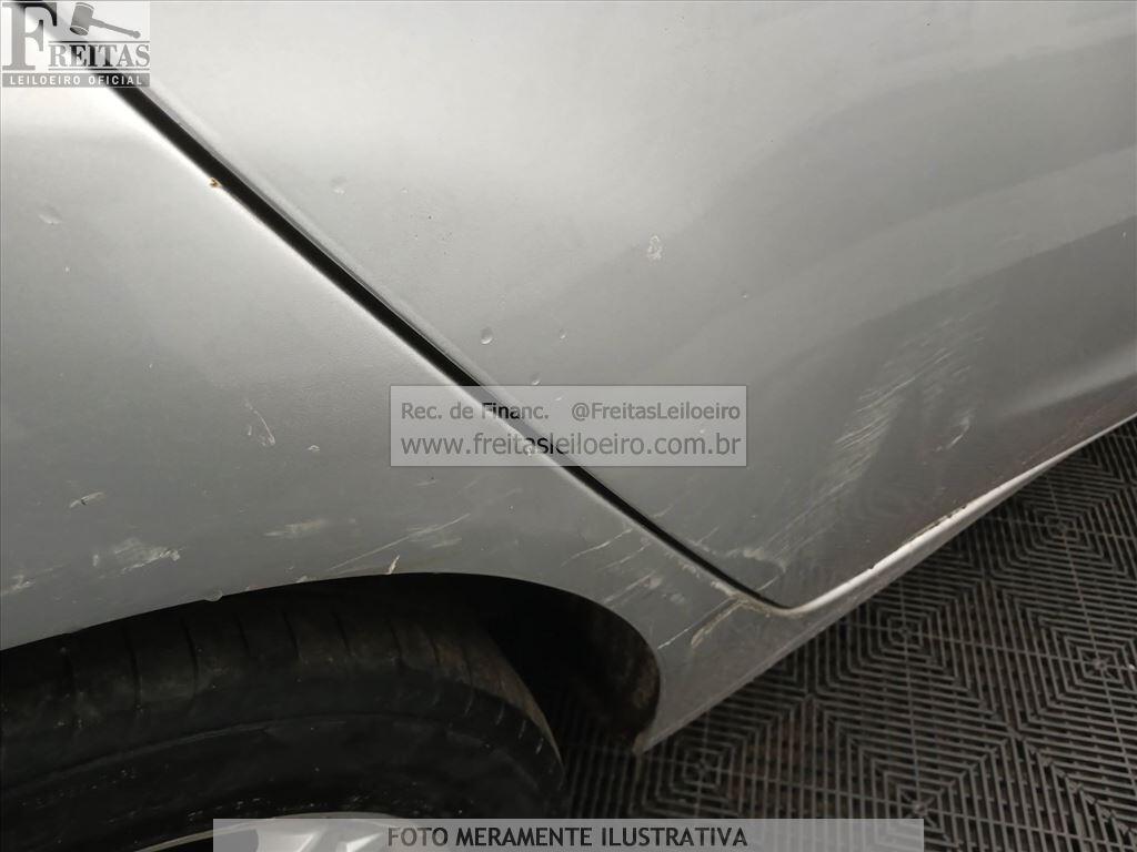 Foto 18 de 20: I/FORD FIESTA SE HA, 11/12, PLACA: F__-___4, GASOL/ALC, PRATA