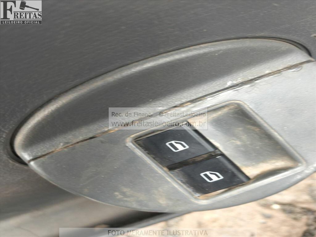 Foto 11 de 17: VW/GOL 1.0 GIV, 12/13, PLACA: H__-___9, GASOL/ALC, PRETA