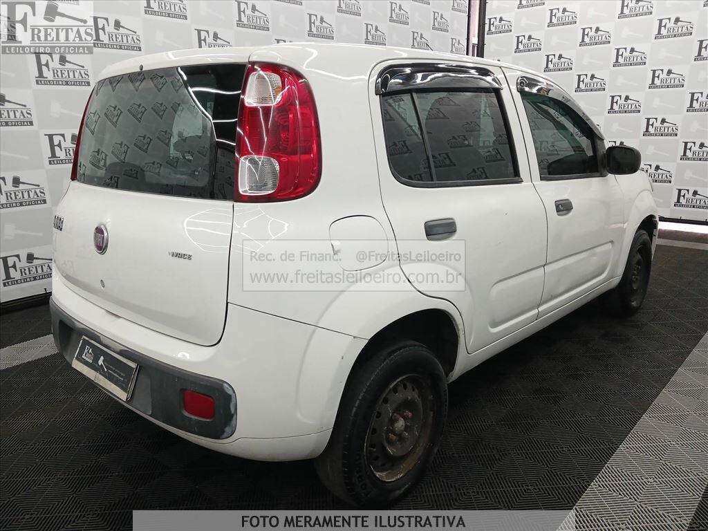 Foto 4: FIAT/UNO VIVACE 1.0, 14/15, PLACA: P__-___3, GASOL/ALC, BRANCA