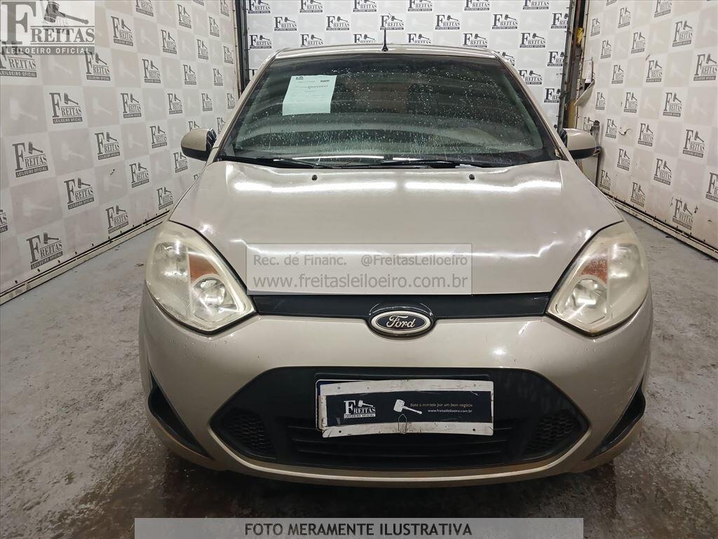 Foto 14 de 18: FORD/FIESTA 1.6 FLEX, 12/13, PLACA: N__-___5, GASOL/ALC, PRATA