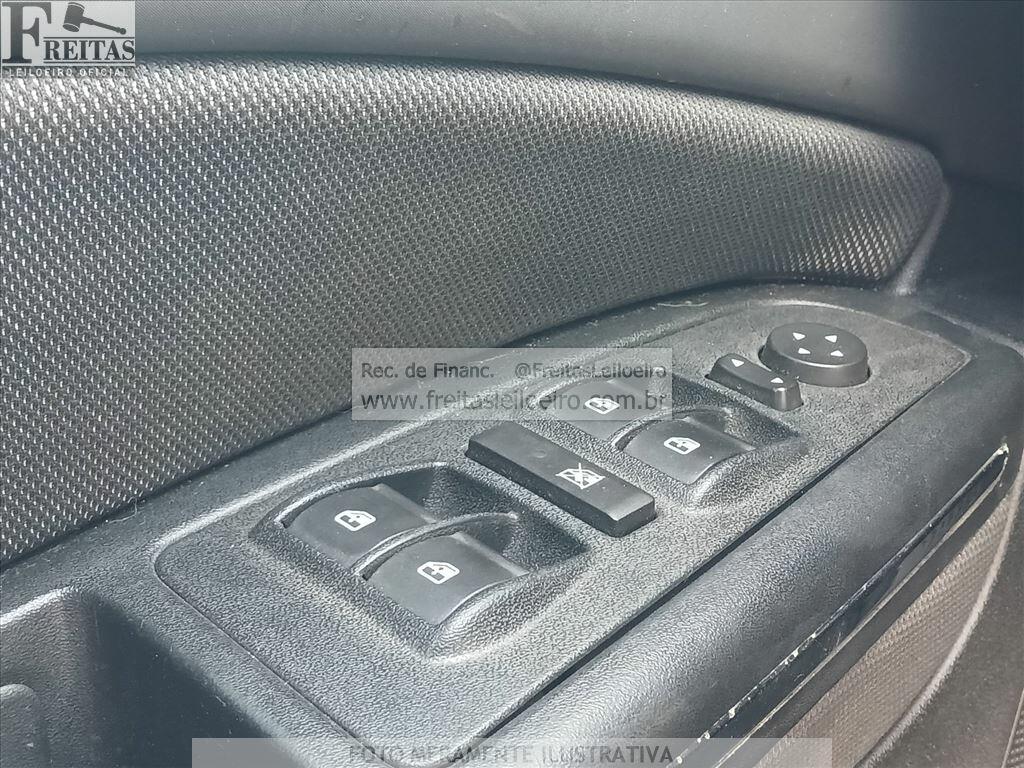 Foto 11 de 21: FIAT/BRAVO ESSENCE 1.8, 11/12, PLACA: E__-___3, GASOL/ALC, PRATA