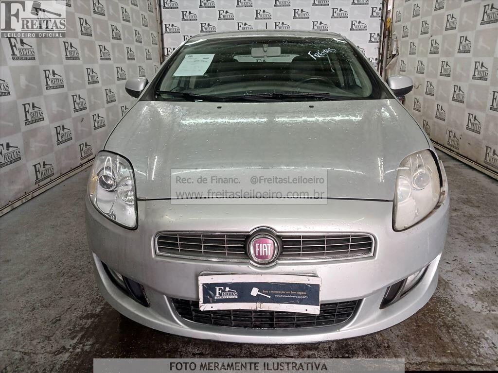 Foto 13 de 21: FIAT/BRAVO ESSENCE 1.8, 11/12, PLACA: E__-___3, GASOL/ALC, PRATA