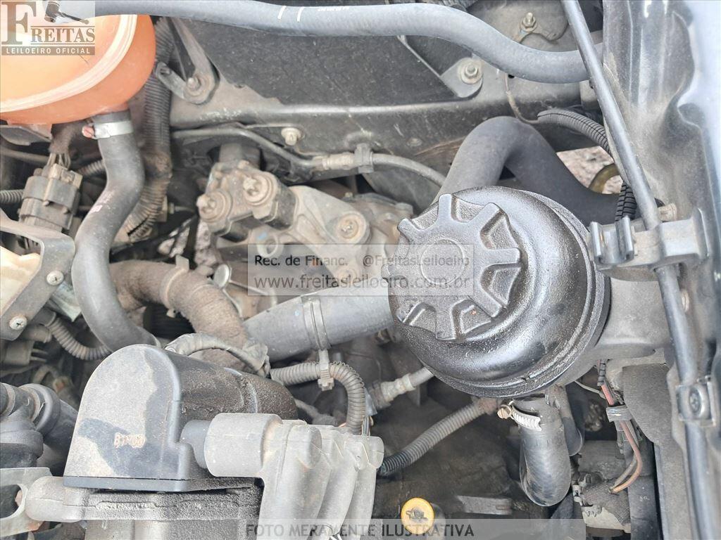 Foto 12 de 18: GM/CORSA HATCH MAXX, 12/12, PLACA: F__-___0, GASOL/ALC, PRETA