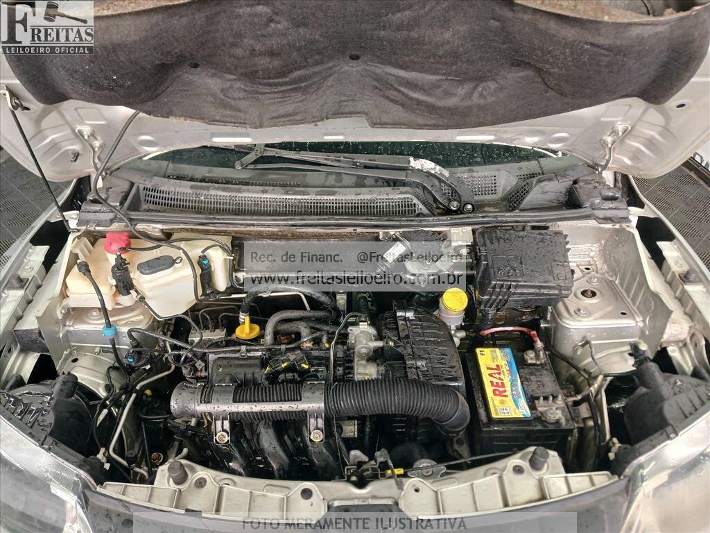 Foto 9 de 21: RENAULT/KWID INTENS 10MT, 18/19, PLACA: F__-___3, GASOL/ALC, PRATA