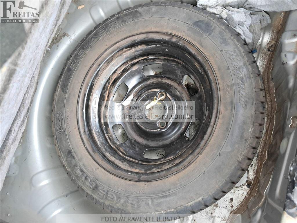 Foto 10 de 21: RENAULT/KWID INTENS 10MT, 18/19, PLACA: F__-___3, GASOL/ALC, PRATA
