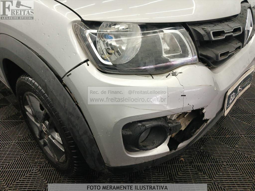 Foto 15 de 21: RENAULT/KWID INTENS 10MT, 18/19, PLACA: F__-___3, GASOL/ALC, PRATA
