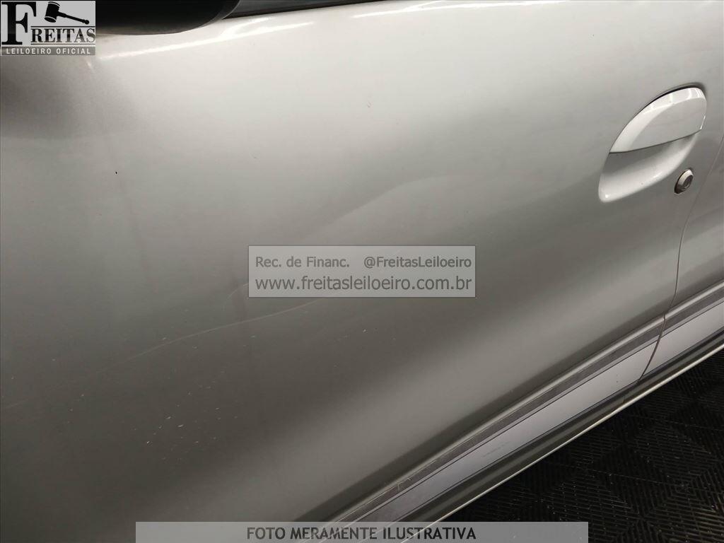 Foto 17 de 21: RENAULT/KWID INTENS 10MT, 18/19, PLACA: F__-___3, GASOL/ALC, PRATA