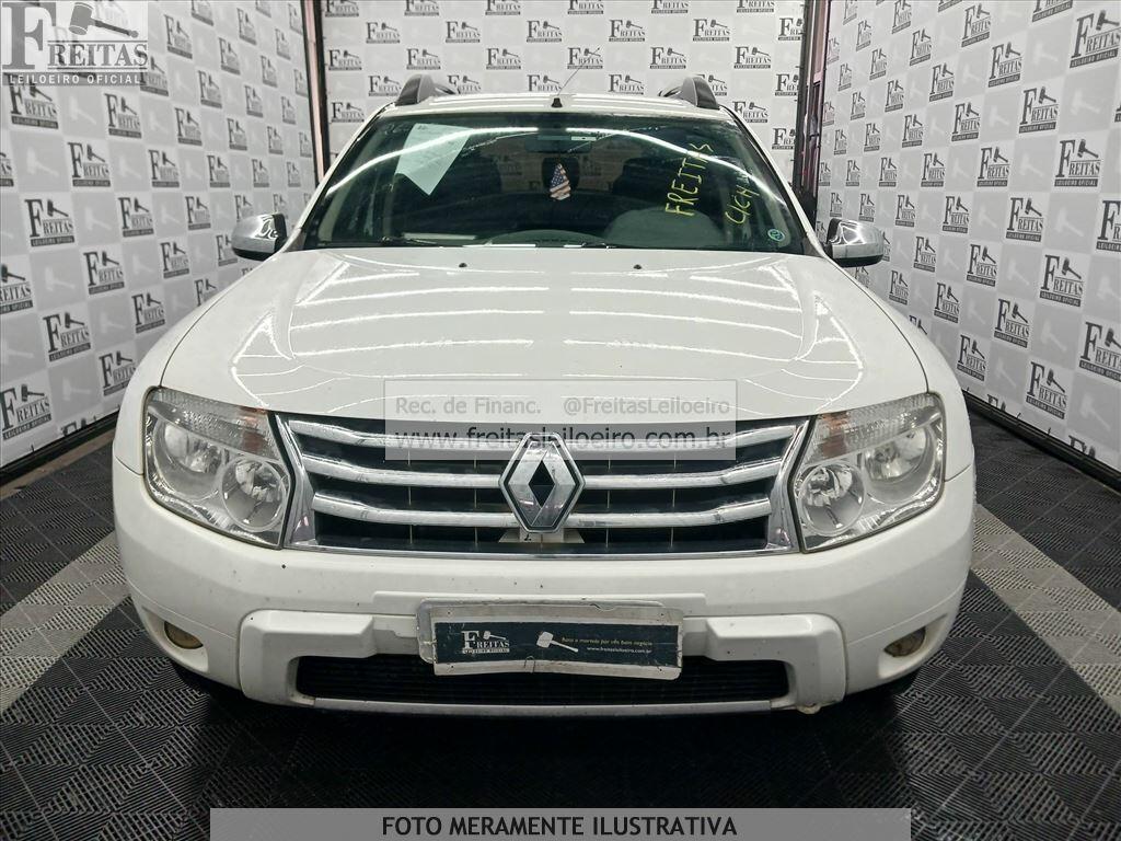 Foto 15 de 18: RENAULT/DUSTER 20 D 4X2A, 12/13, PLACA: I__-___2, GASOL/ALC, BRANCA