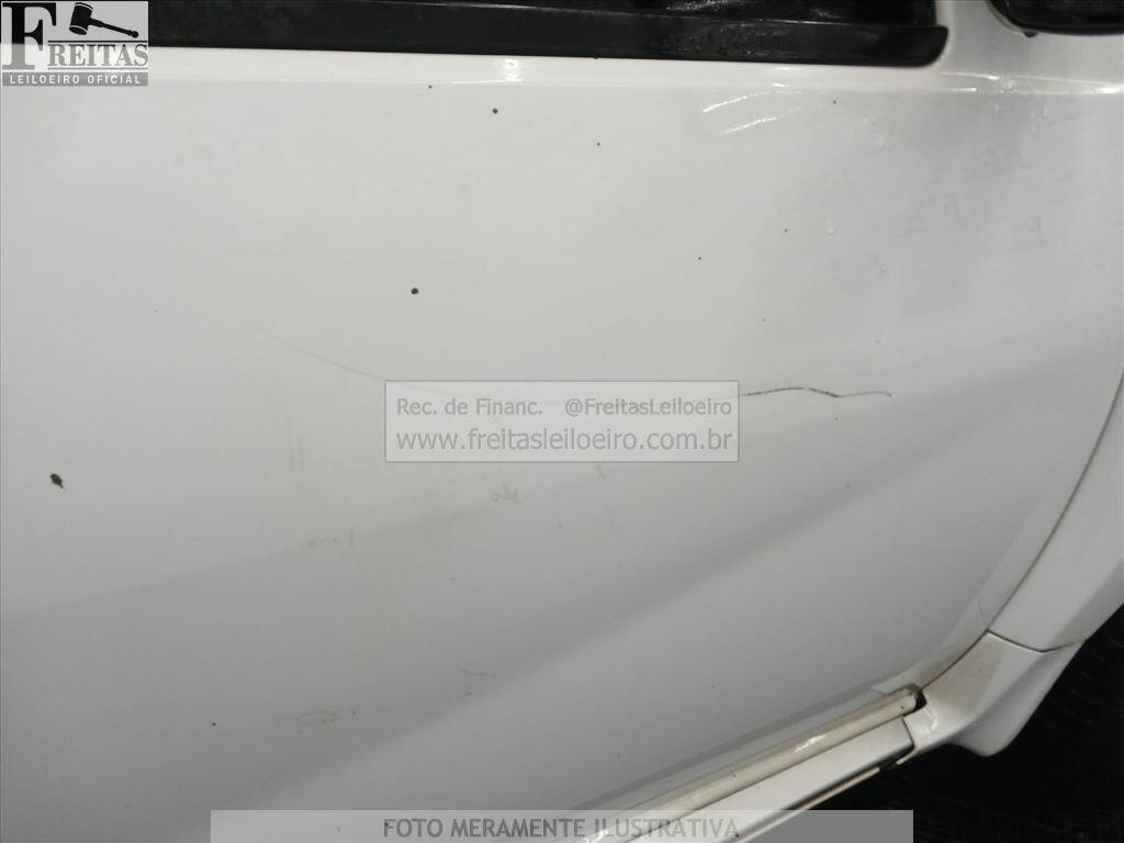 Foto 17 de 18: RENAULT/DUSTER 20 D 4X2A, 12/13, PLACA: I__-___2, GASOL/ALC, BRANCA