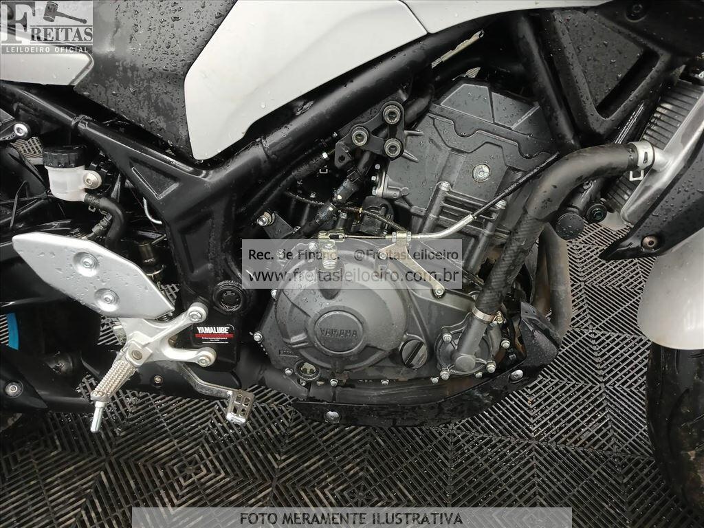 Foto 7 de 13: YAMAHA/MT03 ABS, 26/27, PLACA: T__-___3, GASOLINA, CINZA