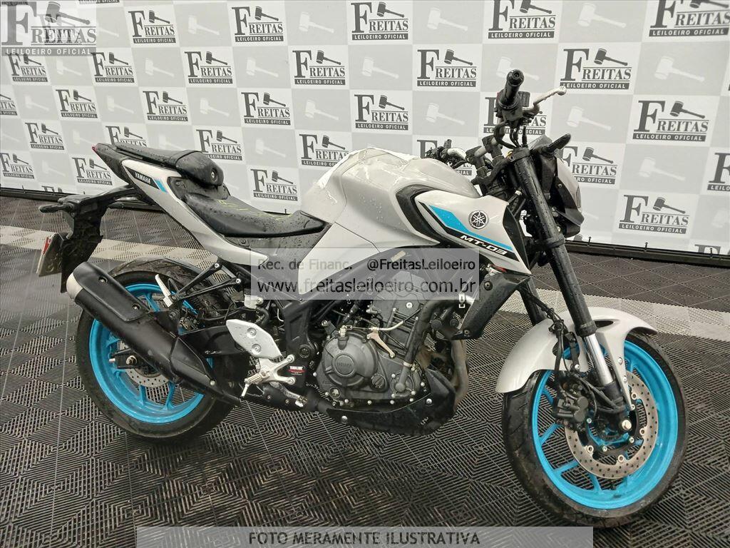 Foto 10 de 13: YAMAHA/MT03 ABS, 26/27, PLACA: T__-___3, GASOLINA, CINZA