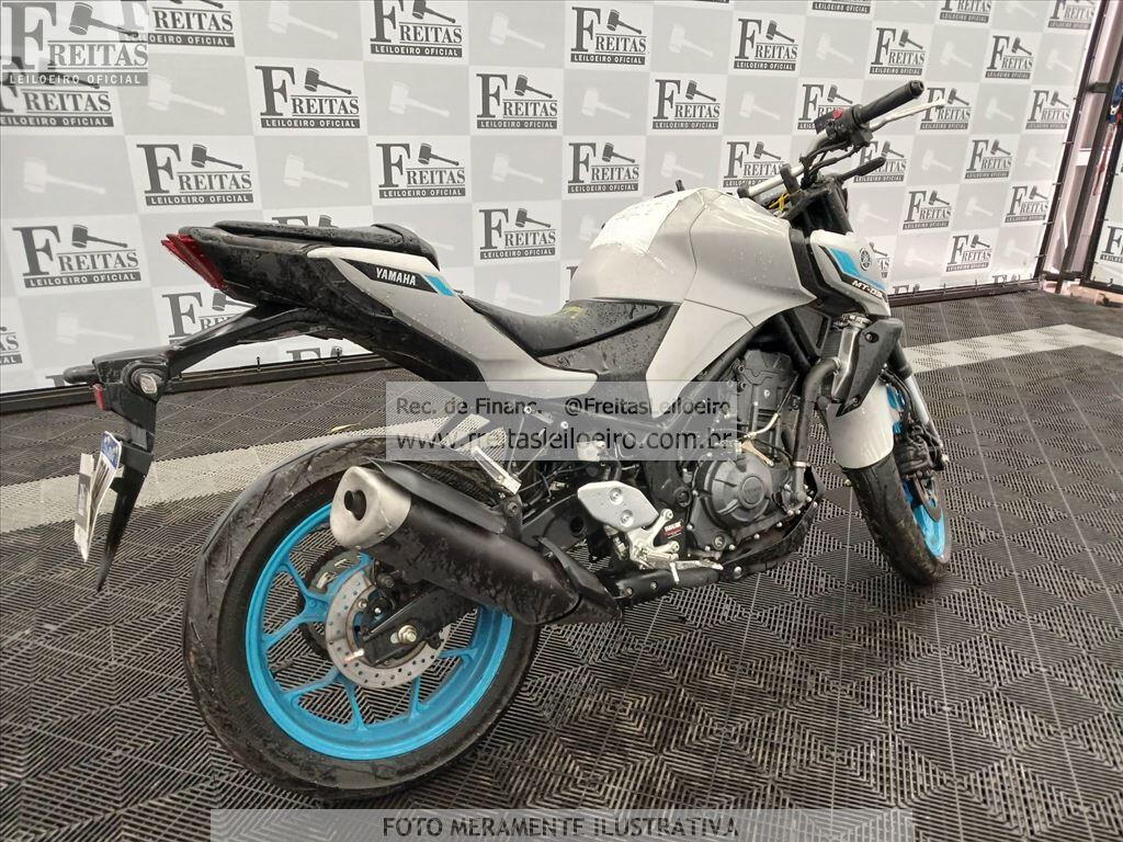 Foto 12 de 13: YAMAHA/MT03 ABS, 26/27, PLACA: T__-___3, GASOLINA, CINZA