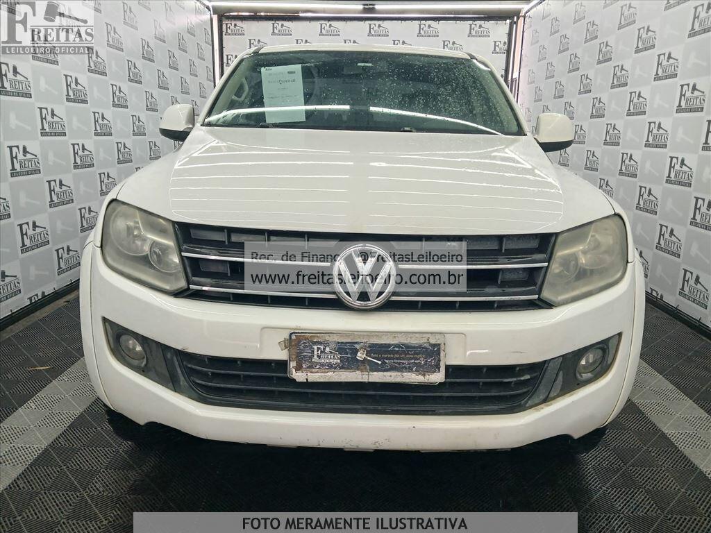 Foto 16 de 19: I/VW AMAROK CD 4X4 TREND, 14/15, PLACA: Q__-___1, DIESEL, BRANCA