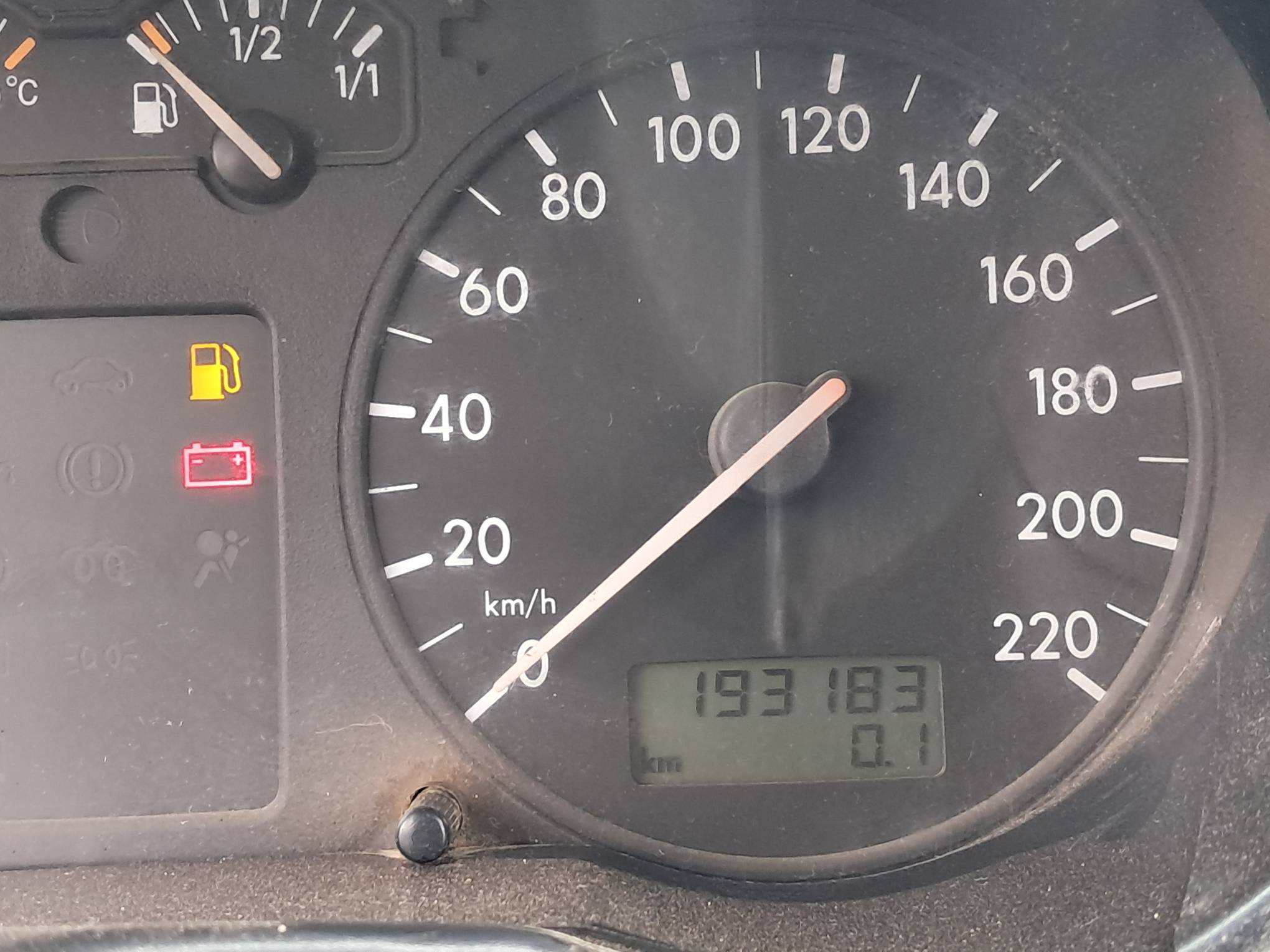 Foto 25 de 25: VW/SAVEIRO SUMMER 1 8, 00/01, PLACA: D__-___8, GASOLINA, CINZA