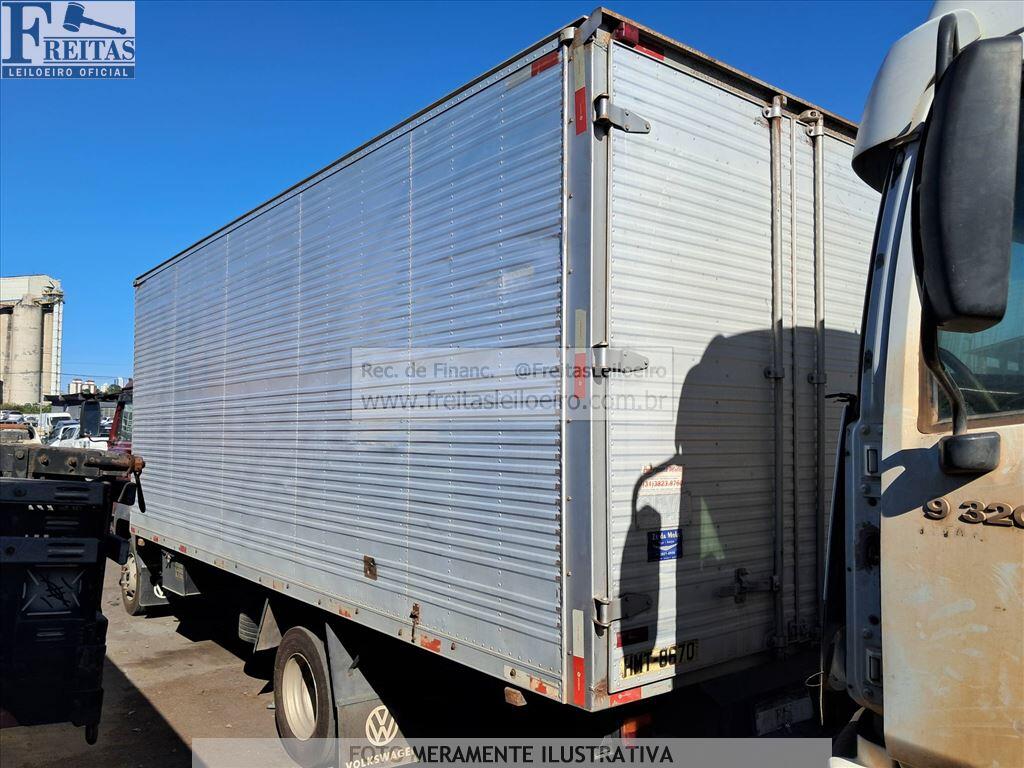 Foto 4: VW/8.150 E DELIVERY PLUS, 10/10, PLACA: H__-___0, DIESEL, VERMELHA