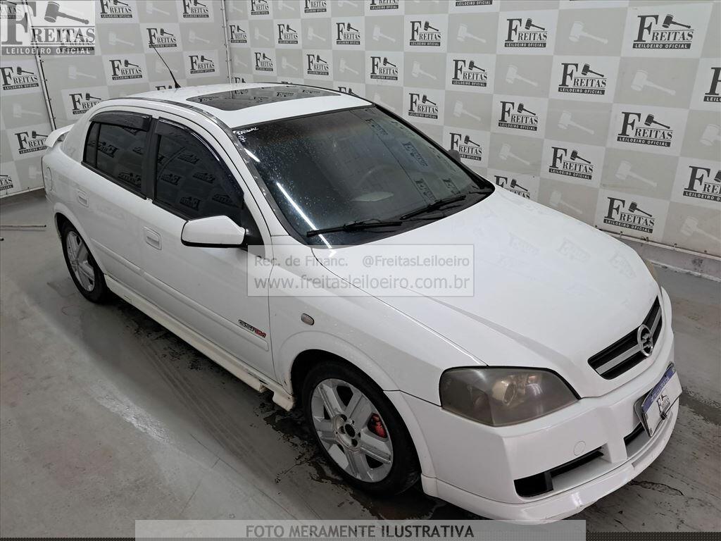 Foto 2: GM/ASTRA HATCH 5P GSI, 03/03, PLACA: M__-___1, GASOLINA, BRANCA