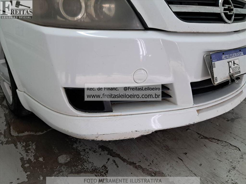 Foto 16 de 27: GM/ASTRA HATCH 5P GSI, 03/03, PLACA: M__-___1, GASOLINA, BRANCA