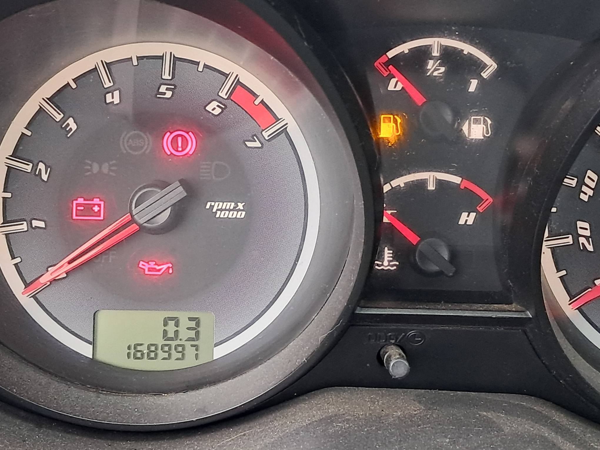 Foto 18 de 18: FORD/FIESTA FLEX, 10/11, PLACA: M__-___8, GASOL/ALC, PRETA