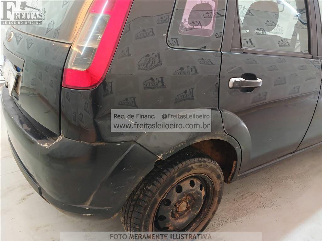 Foto 10 de 24: FORD/FIESTA FLEX, 10/11, PLACA: E__-___9, GASOL/ALC, PRETA