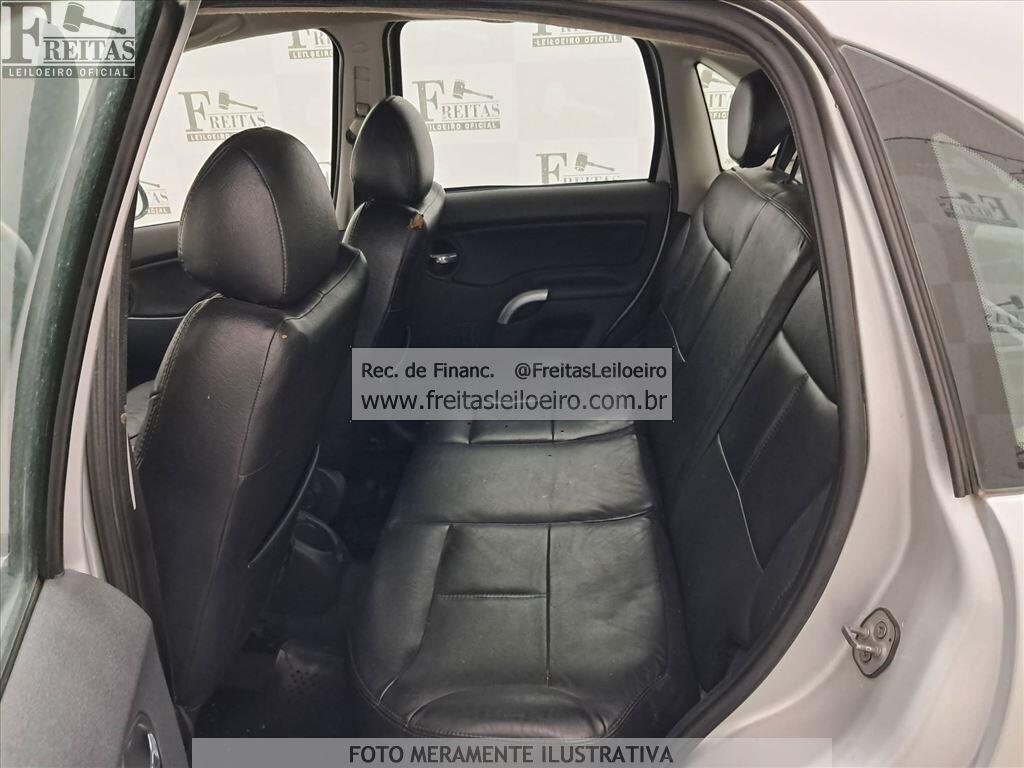 Foto 7 de 25: CITROEN/C3 XTR 16 FLEX, 09/10, PLACA: L__-___0, GASOL/ALC, PRATA