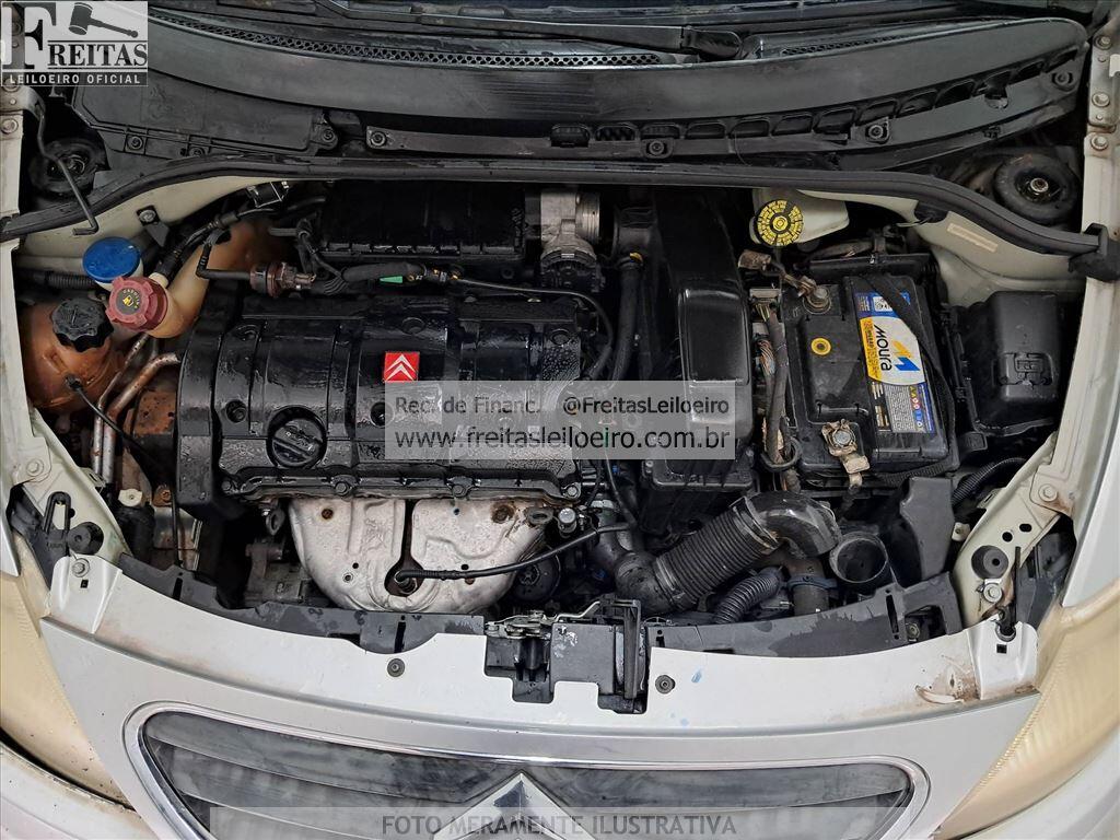 Foto 8 de 25: CITROEN/C3 XTR 16 FLEX, 09/10, PLACA: L__-___0, GASOL/ALC, PRATA