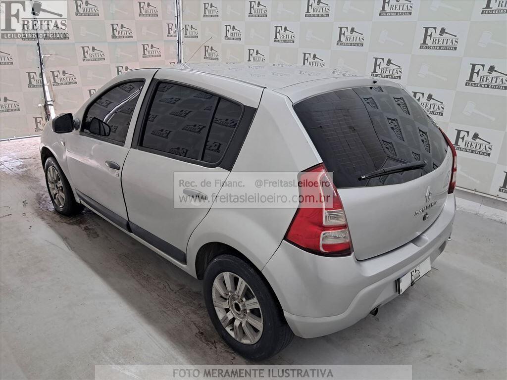 Foto 3: RENAULT/SANDERO EXP1016V, 12/13, PLACA: P__-___9, GASOL/ALC, PRATA