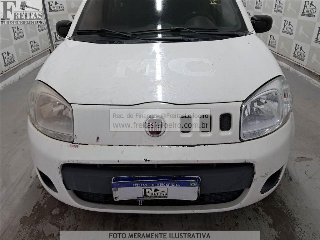 Foto 12 de 22: FIAT/UNO VIVACE 1.0, 14/15, PLACA: I__-___6, GASOL/ALC, BRANCA
