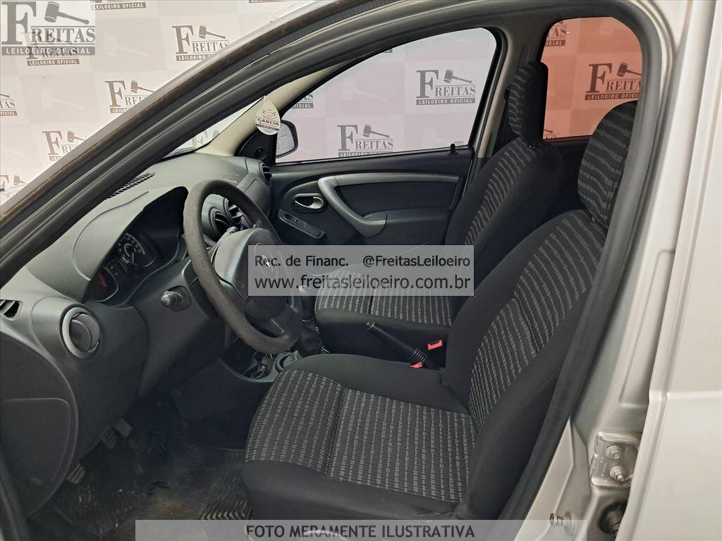 Foto 6 de 25: RENAULT/SANDERO EXP 16HP, 13/14, PLACA: I__-___8, GASOL/ALC, PRATA