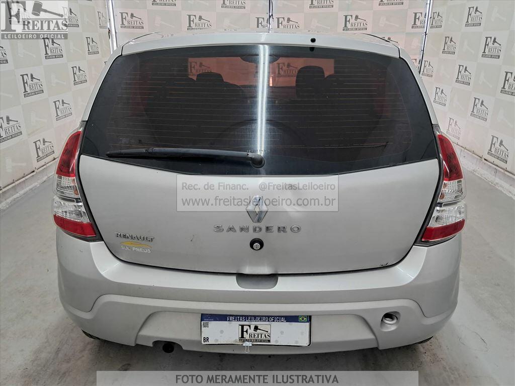 Foto 22 de 25: RENAULT/SANDERO EXP 16HP, 13/14, PLACA: I__-___8, GASOL/ALC, PRATA