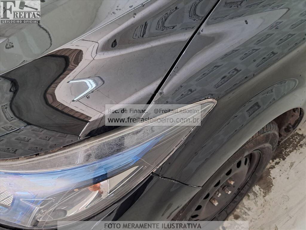 Foto 20 de 28: CHEVROLET/ONIX 1.0MT LT, 13/13, PLACA: N__-___3, GASOL/ALC, PRETA