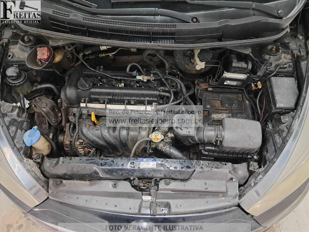 Foto 11 de 26: HYUNDAI/HB20S 1.6M 1.6M, 13/14, PLACA: O__-___0, GASOL/ALC, PRETA