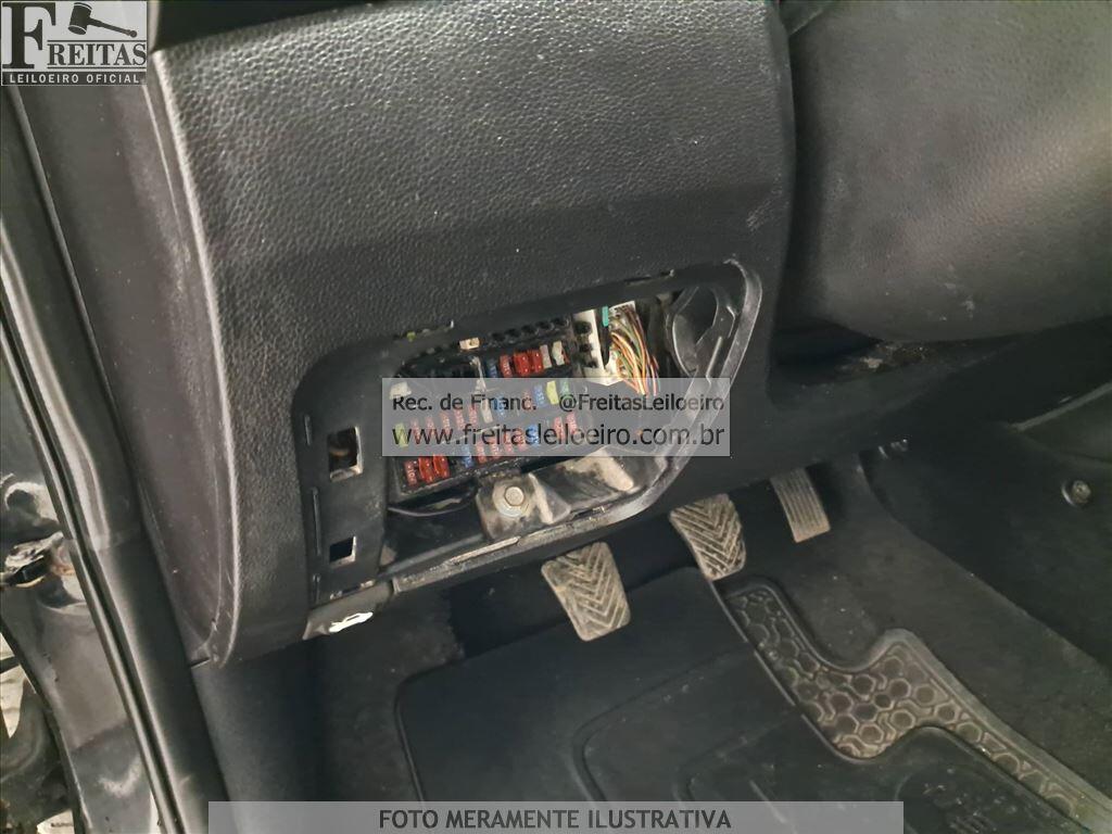 Foto 17 de 26: HYUNDAI/HB20S 1.6M 1.6M, 13/14, PLACA: O__-___0, GASOL/ALC, PRETA