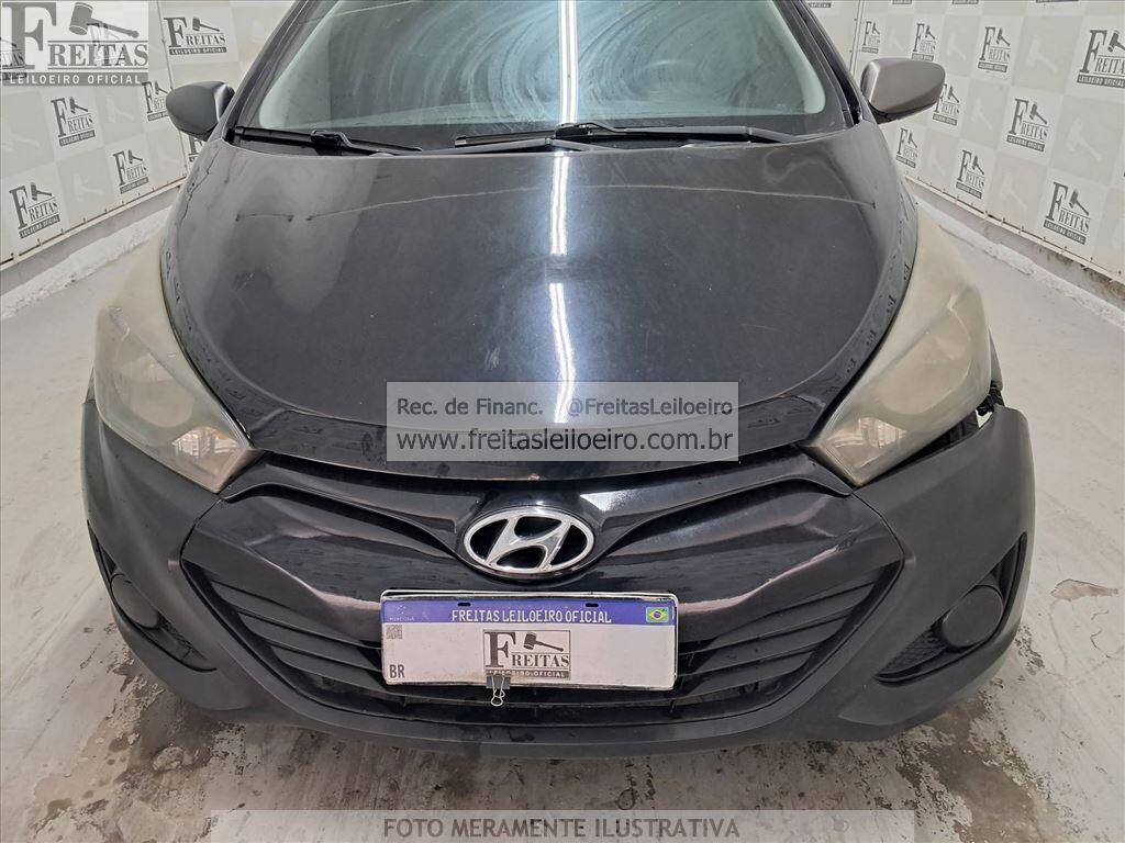 Foto 18 de 26: HYUNDAI/HB20S 1.6M 1.6M, 13/14, PLACA: O__-___0, GASOL/ALC, PRETA