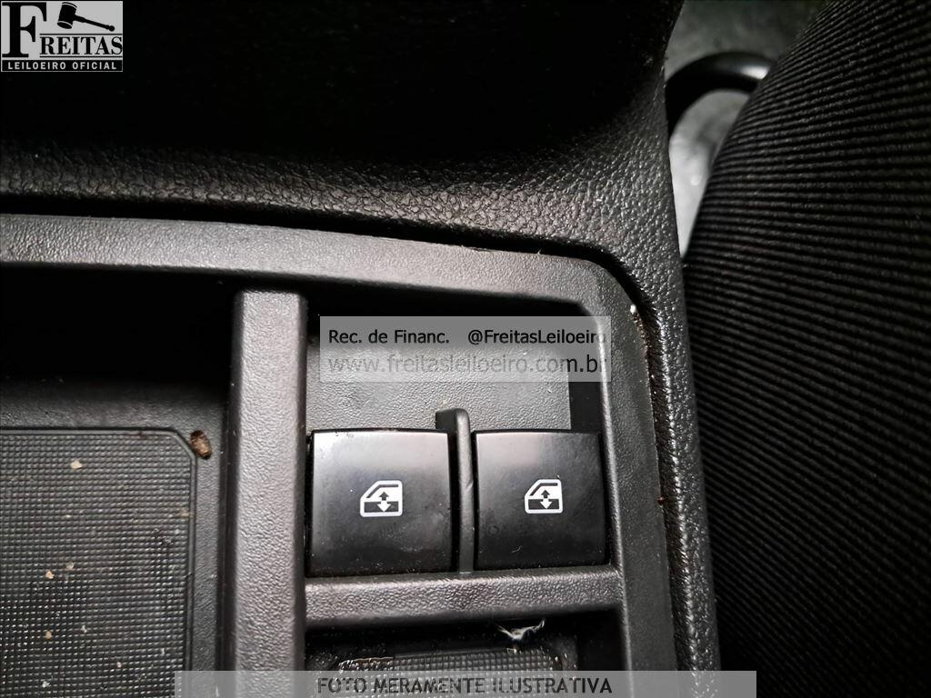 Foto 10 de 23: CHEVROLET/ONIX 10MT JOYE, 16/17, PLACA: B__-___8, GASOL/ALC, BRANCA