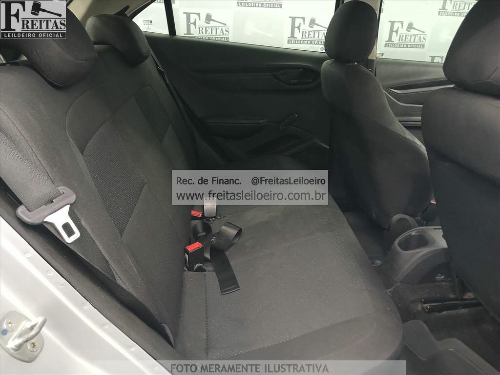 Foto 7 de 21: CHEVROLET/ONIX 10MT JOYE, 16/17, SUCATA S/ DIREITO A DOCUMENTO, GASOL/ALC, PRATA