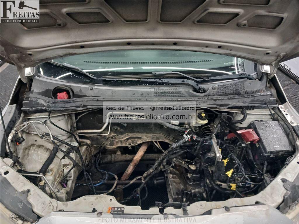 Foto 9 de 21: CHEVROLET/ONIX 10MT JOYE, 16/17, SUCATA S/ DIREITO A DOCUMENTO, GASOL/ALC, PRATA