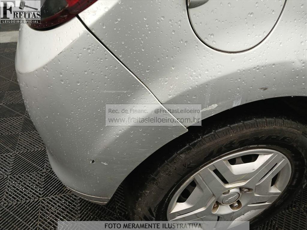 Foto 17 de 21: CHEVROLET/ONIX 10MT JOYE, 16/17, SUCATA S/ DIREITO A DOCUMENTO, GASOL/ALC, PRATA