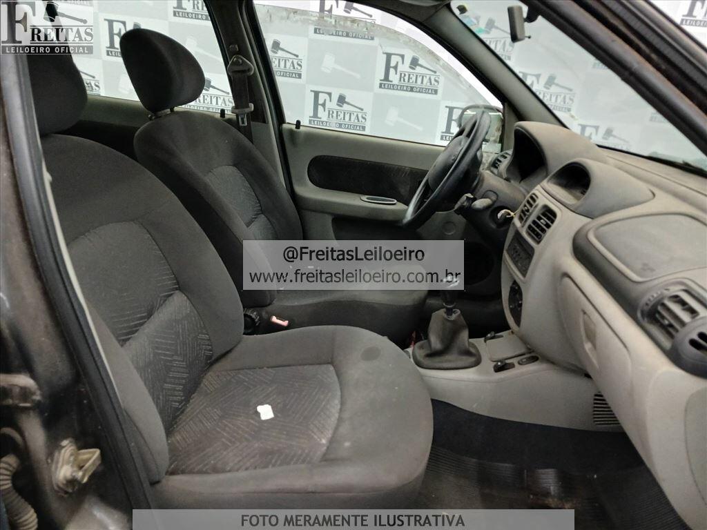 Foto 6 de 20: RENAULT/CLIO PRI 16 16VS, 03/04, SUCATA S/ DIREITO A DOCUMENTO, GASOL/GNV, CINZA