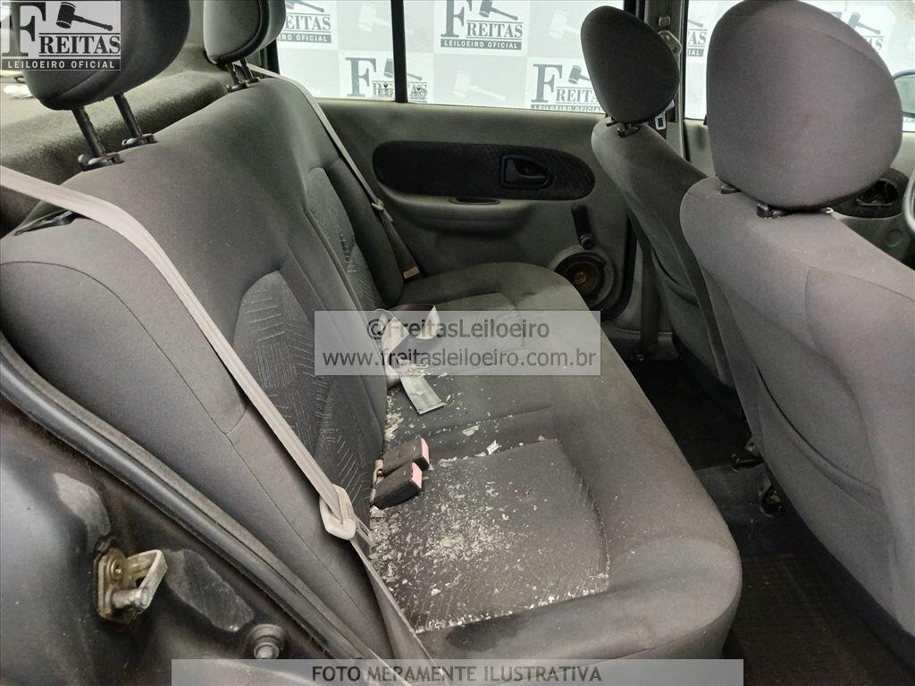 Foto 7 de 20: RENAULT/CLIO PRI 16 16VS, 03/04, SUCATA S/ DIREITO A DOCUMENTO, GASOL/GNV, CINZA