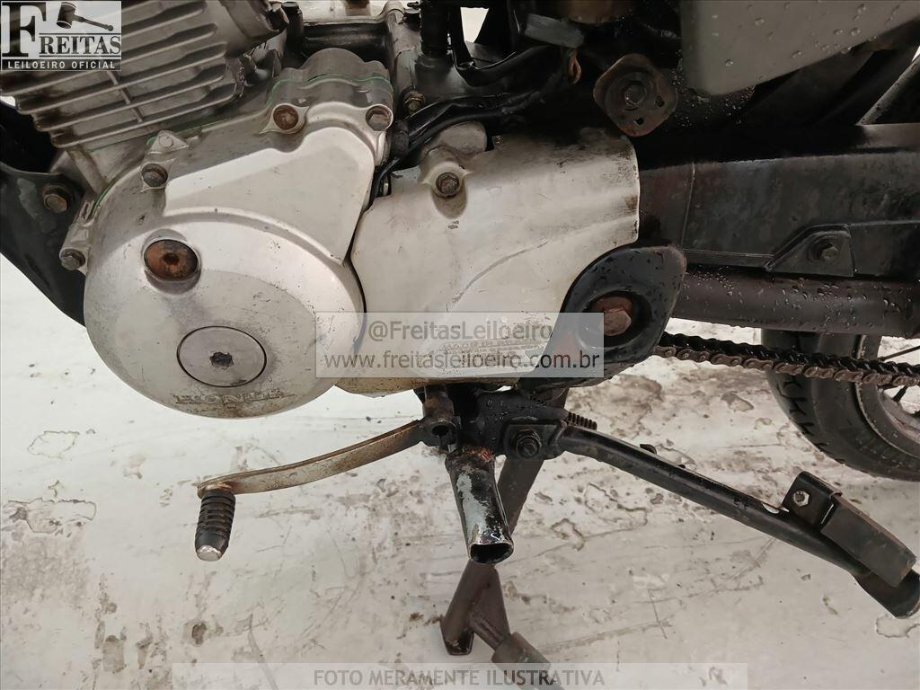 Foto 25 de 32: HONDA/CG 150 TITAN KS, 08/09, PLACA: M__-___4, SUCATA S/ DIREITO A DOCUMENTO, GA...
