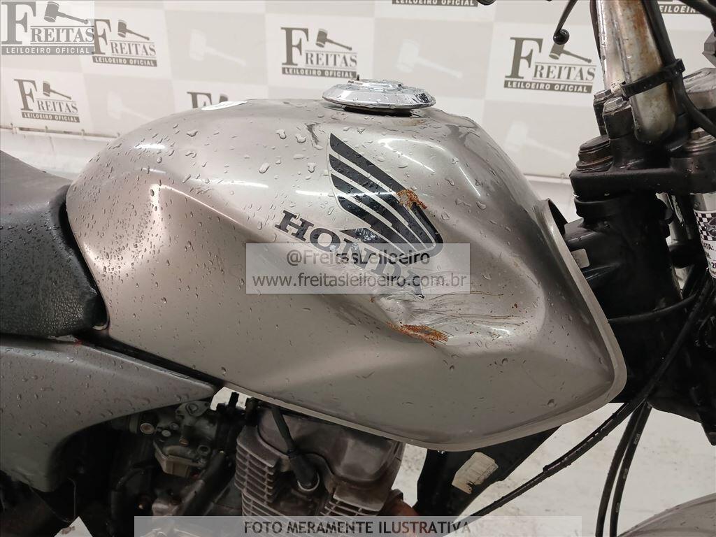 Foto 29 de 32: HONDA/CG 150 TITAN KS, 08/09, PLACA: M__-___4, SUCATA S/ DIREITO A DOCUMENTO, GA...