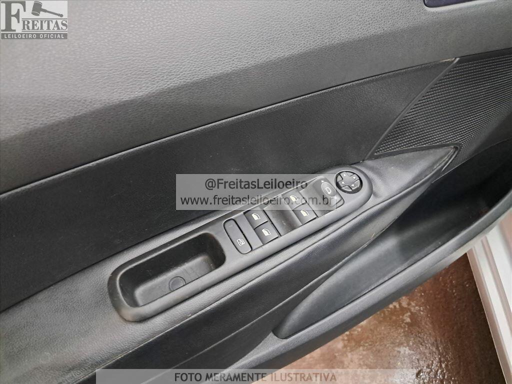 Foto 12 de 22: I/PEUGEOT 408 BUSINESS, 18/19, PLACA: Q__-___4, GASOL/ALC, PRATA