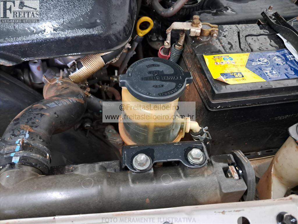 Foto 14 de 27: I/TOYOTA HILUX CD4X4 SRV, 12/13, PLACA: E__-___4, DIESEL, PRATA