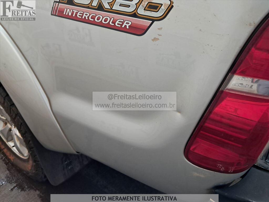 Foto 23 de 27: I/TOYOTA HILUX CD4X4 SRV, 12/13, PLACA: E__-___4, DIESEL, PRATA