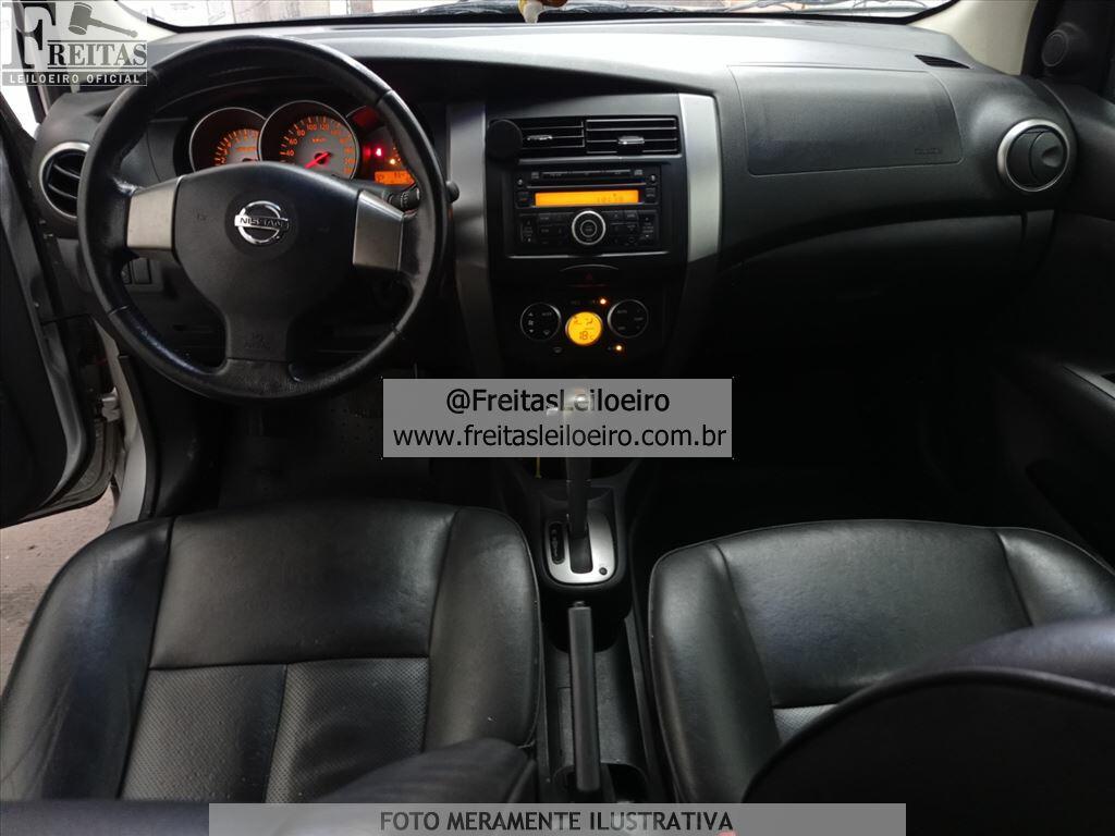 Foto 5: NISSAN/LIVINA XGEAR 18SL, 12/13, PLACA: O__-___4, GASOL/ALC, PRATA