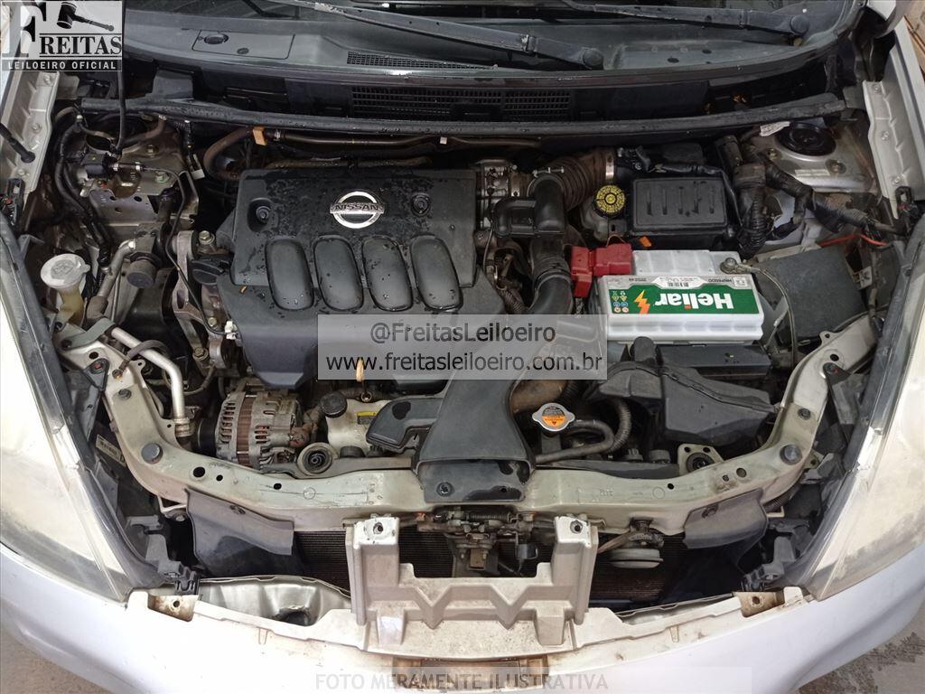 Foto 9 de 18: NISSAN/LIVINA XGEAR 18SL, 12/13, PLACA: O__-___4, GASOL/ALC, PRATA