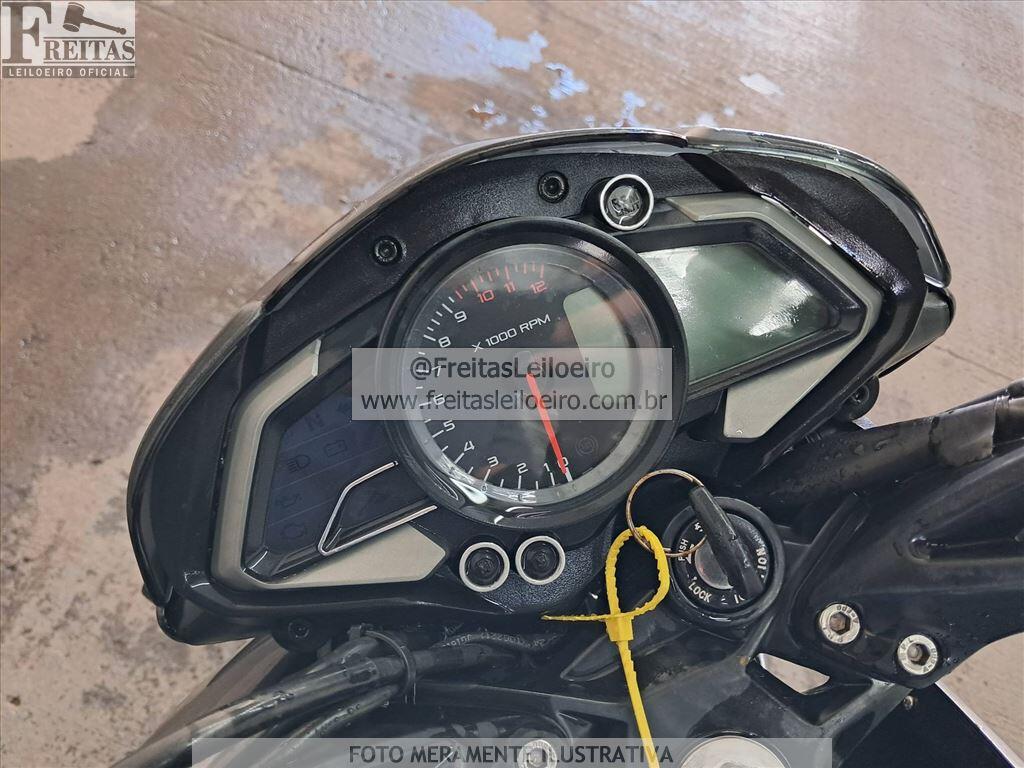 Foto 5: BAJAJ/DOMINAR D160, 24/25, PLACA: T__-___4, GASOLINA, CINZA